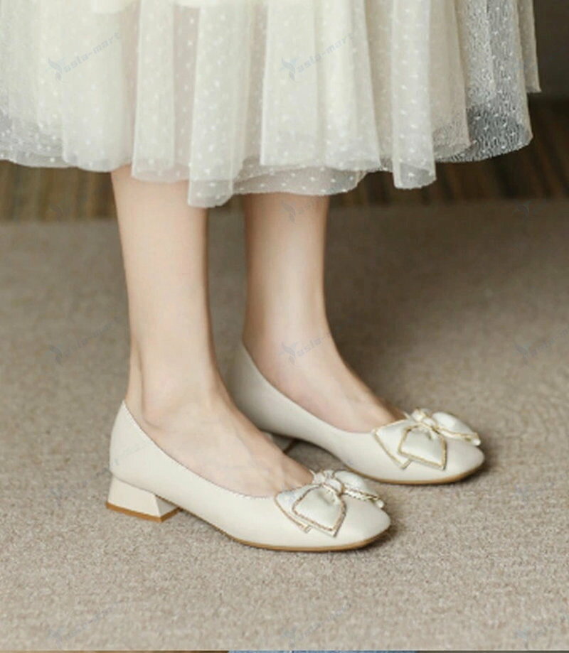 パンプス リボン スクエアトゥ パンプス 歩きやすい 疲れない ローヒール フェイクレザー 合皮 走れるパンプス バックル 柔らか ブラック ホワイト 痛くない 太ヒール 通勤 オフィス 結婚式 二次会 女子会 演奏会 バックル 高級感 上品 大人可愛い asla-mart-10022194 asla mart サンプル画像3