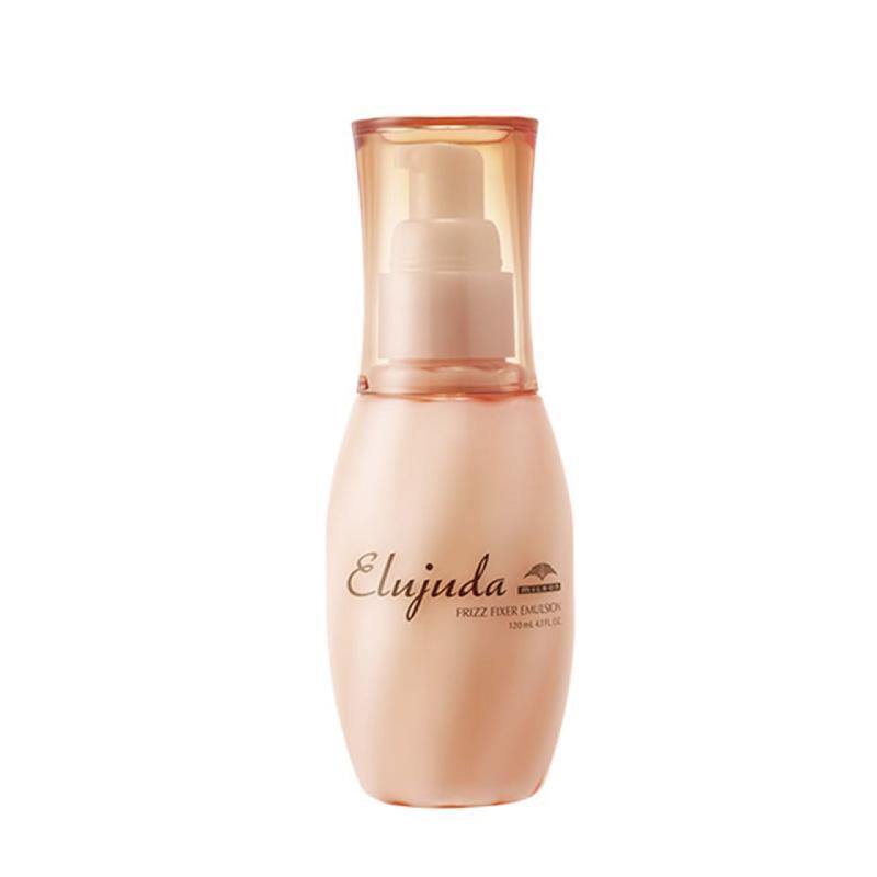 商品名 ミルボン　エルジューダ　フリッズフィクサー　エマルジョン　120ml　洗い流さないトリートメント 　美容室　Elujuda 説明 くせ・うねりによって絡まる髪を塗布時から仕上がりまでなめらかにまとめる。 使い方 タオルドライ後、適量を手のひらでよくのばし、毛先中心に塗布し、髪全体によくなじませます。 成分 水、ジメチコン、ステアリルアルコール、ジメチコノール、DPG、セタノール、ベヘントリモニウムメトサルフェート、スクワラン、シクロヘキサンー1、4ージカルボン酸ビスエトキシジグリコール、トリプロピレングリコール、ビサボロール、加水分解ローヤルゼリータンパク、カルボキシメチルアラニルジスルフィドケラチン(羊毛)、加水分解バオバブエキス、ミネラルオイル、ステアルトリモニウムクロリド、アモジメチコン、グアーヒドロキシプロピルトリモニウムクロリド、PEGー12ジメチコン、テトラオレイン酸ソルベスー60、(C12ー14)パレス-7、(C12ー14)パレスー12、ラウレス-2、ステアリン酸PEGー55、乳酸、BG、イソプロパノール、AMP、フェノキシエタノール、セチルピリジニウムクロリド、ペンチレングリコール、カプリリルグリコール、キサンタンガム、香料 広告文責 株式会社紺　TEL/0952-43-3692 メーカー名 ミルボン 商品区分 日本製　化粧品