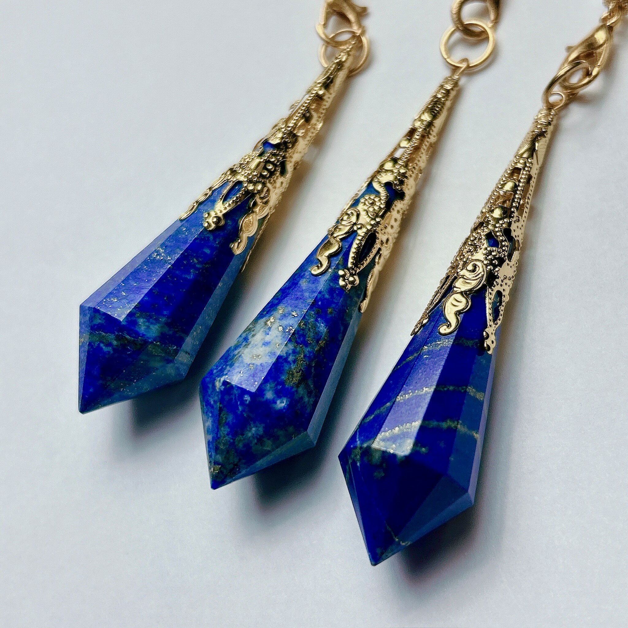 高品質 ペンデュラム 天然石 ラピスラズリ ペンジュラム ダウジング 振り子 水晶 専門 ネックレス 原石 アクセサリー ペンダント チャーム