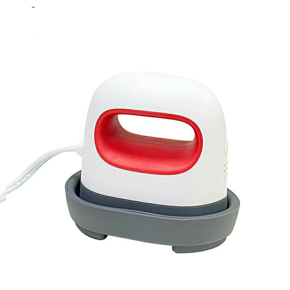 【製品仕様】産地:中国定格電圧:100~110V消費電力:150W三段階温度調節:140℃、160℃、190℃梱包サイズ:15 × 14 × 10cm重量:0.7kg耐久性のある素材:ミニヒートプレスは鉄製で、耐久性があり、軽量で毒性がありません。加熱プレートの表面は滑らかで、より均一に加熱されます。耐熱ホットプレスパッドは使用時の安定性と安全性を高めます。ミニヒートプレスには、持ちやすく使いやすい快適なハンドルが付いています。幅広い用途:このポータブルホットスタンプ機は幅広い用途があり、写真や文字を衣服、帽子、ハンドバッグ、靴などに転写するのに適しています。パーソナライズされたパターンの印刷に適しており、ヒートプレスで作る楽しさをお楽しみいただけます。このミニヒートプレスは、手芸愛好家、学生、主婦に最適です。友人、家族、DIY愛好家へのプレゼントに最適です。コンパクトでポータブル:ミニヒートプレス機はコンパクトでポータブルで、操作と使用が簡単で、より便利です。どこにでも持ち運べて便利です。 30mlのスプレーボトルと保存袋が付属します。 3〜6枚のステッカーも付属しており、パッケージに付属のステッカーを使用してキャンバスバッグをデザインできます。パッケージ内容:1 × ミニヒートプレス1 × 30mlウォータースプレーボトル1 × 安全リマインダーカード3 × ステッカー1 × 収納袋ミニヒートプレス機 小型ヒートプレス機 レッド ライトグリーン グレー ピンク