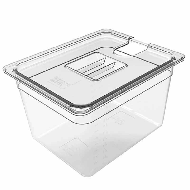 「専用蓋付き・保温性能アップ、御湯が冷めにくい」蓋が付いているので、コンテナーに入れた御湯の水分の蒸発を最小限に抑え、保温性と定温性を高め、加熱効率が向上して電気代の節約にもなります。 「11Lの大容量・ご家族の多い家庭にもオススメ」この低温容器は11Lの大容量を持っており、鶏胸肉約10枚ほどが一気に調理できます。容量を気にせず、栄養満点体にやさしい自家製レトルトが思いのまま作れて作り置きも楽々。本体サイズ：32*26*20cm 「目盛りつき・透明な本体・一目瞭然」低温調理器専用容器の外側に目盛りが付いているので、中身の水量がすぐ分かる。低温調理中も中の様子が伺えるというのも鍋よりおすすめです。 「ほとんどの低温調理器に対応」低温調理器で動作する蓋の角に切り欠きがあり、様々な低温調理器に対応しています。 「容器の耐熱温度を心配したくない方へ」丈夫なポリカーボネイト製で、耐熱温度は-40℃〜99℃、安心して料理を作ることができます。「専用蓋付き・保温性能アップ、御湯が冷めにくい」蓋が付いているので、コンテナーに入れた御湯の水分の蒸発を最小限に抑え、保温性と定温性を高め、加熱効率が向上して電気代の節約にもなります。 「11Lの大容量・ご家族の多い家庭にもオススメ」この低温容器は11Lの大容量を持っており、鶏胸肉約10枚ほどが一気に調理できます。容量を気にせず、栄養満点体にやさしい自家製レトルトが思いのまま作れて作り置きも楽々。本体サイズ：32*26*20cm 「目盛りつき・透明な本体・一目瞭然」低温調理器専用容器の外側に目盛りが付いているので、中身の水量がすぐ分かる。低温調理中も中の様子が伺えるというのも鍋よりおすすめです。 「ほとんどの低温調理器に対応」低温調理器で動作する蓋の角に切り欠きがあり、様々な低温調理器に対応しています。 「容器の耐熱温度を心配したくない方へ」丈夫なポリカーボネイト製で、耐熱温度は-40℃〜99℃、安心して料理を作ることができます。