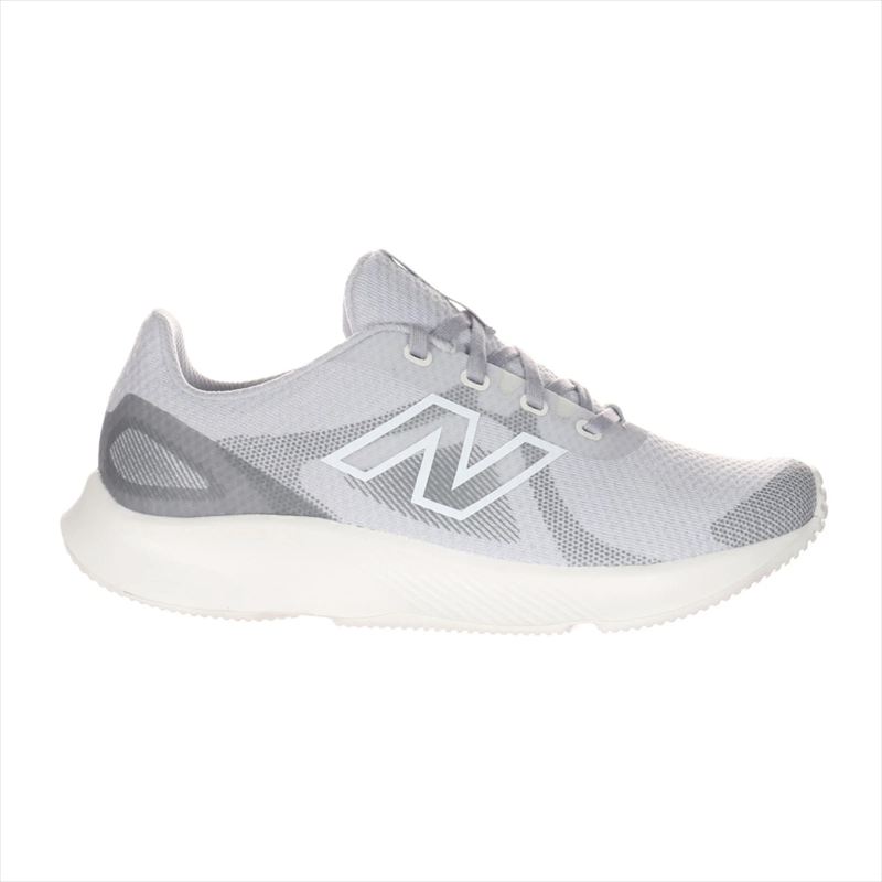 6300ジョギング、ウォーキングから普段履きまで幅広く活躍するコンフォートランニングモデル「430」が、より軽くワイドなv4にアップデート。v3より幅広のワイドラストを採用し、180g（27.5cm）という抜群の軽さを実現。アッパーは一体化したサポートパーツによるフィット感はそのままに、通気性とサポート性がアップ。グラウンドコンタクトタイプの軽量EVAミッドソールが、やわらかい足裏感覚を提供。【アッパー】合成繊維【アウトソール】合成底22.5〜25.5インドネシア製足幅：2E