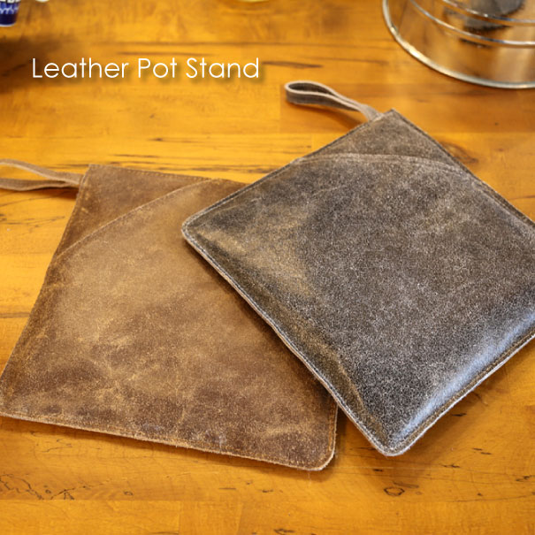 アマブロ 鍋つかみ・ミトン ＼ポイント最大36倍 16日 1:59まで／amabro LEATHER POT STAND レザー 本革 牛革 シンプル 収納 ハンギング 掛ける ナチュラル 男前 ブルックリン キッチン ブラック グレー ブラウン ビンテージ 鍋敷き おしゃれ ミトン