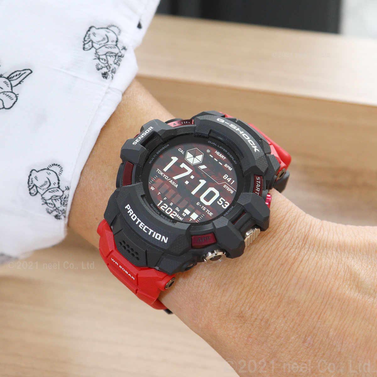 【11％＆最大1000円OFFクーポン＆店内ポイント最大40倍！本日限定！】G-SHOCK Gショック G-SQUAD PRO GSW-H1000-1A4JR メンズ 腕時計 GPS スマートウオッチ デジタル レッド ブラック 国内正規品 カシオ ジースクワッド プロ