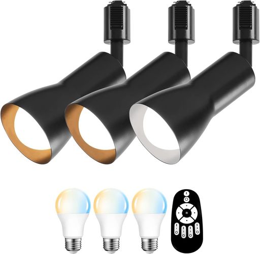 リビング 【器具+LED電球】器具はE26口金、可動範囲は上下約90度、回転約350度です。LED電球は900LM(調光可能) 、色温度2700-6500Kです。パッケージ:3個セット+リモコン(電池別売り。)【※注】: リモコンは使用する前にペアリングする必要があります。 ペアリングプロセスが正常に続行できない場合は、アフターカスタマーサービスにお問い合わせください。 【無段階調光調色機能】明るさは10%から100%の間で無段階調節可能です。調色機能付き、温かみのある電球色、清々しい昼光色、その中間の白色にも調整でき、お好みに合わせて思いのままに灯りをコントロールできます。調光で実現できる節電効率は90%! 美しいだけでなく省電力も実現! 【便利なリモコン操作】2.4GHz無線式リモコン付き、調光・調色・スイッチon/offなどすべての操作が可能です。グループ毎に制御できます。 【角度調節可能】上下方向可動:約90度、 回転方向可動:約350度。 照射角度をお好みの角度に調節出来ます。工具不要、配線ダクトレールやライティングレール上に自由に配置できます。