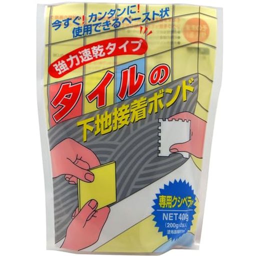 色目:ホワイト 成分:アクリル系エマルジョン樹脂、その他 硬化時間:約3時間 塗布面積:約1m2 専用クシベラ付き