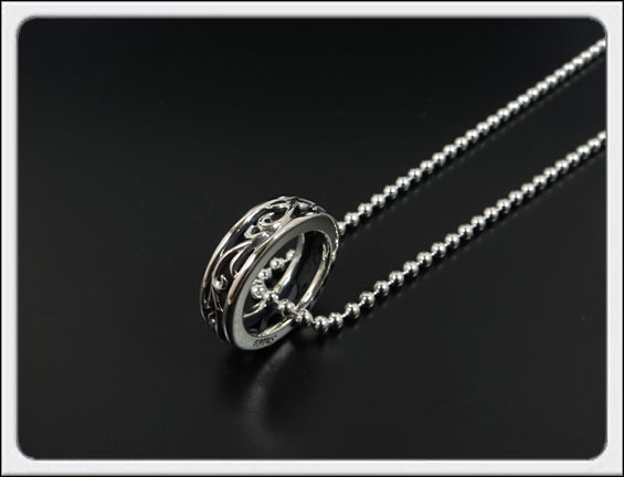 Shin's Sculpture（シンズ スカルプチャー）IVY NARROW CIRCLE/アイヴィーナローサークルペンダント(PT..