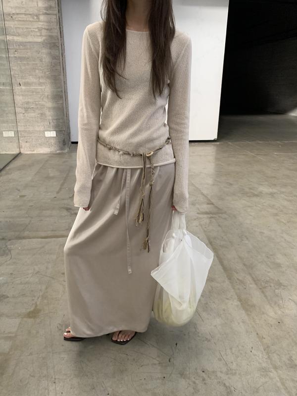 ・カラー: 白色・サイズ展開: 均码・スタイル: 日韓カジュアル、韓系風・主な素材: 天絲（レーヨン繊維）・素材割合: 天絲45%、人絹40%、麻15%・スカートタイプ: 半身スカート・スカート形状: A型・スカート丈: ロング・弾力: 無