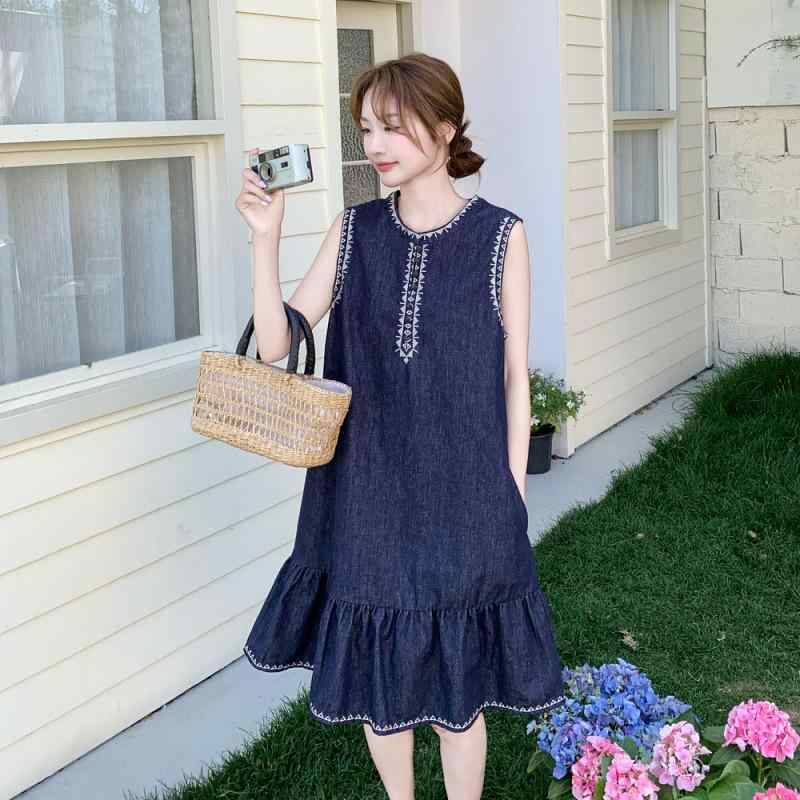ワンピース レディース 夏 デニム インディゴ 刺繍 デニム生地 ポリエステル Aライン 中長丈 ノースリーブ ハイウエスト 気質 通勤 百搭 ゆったり キャミワンピース 涼しい 軽量 カジュアル 普段使い