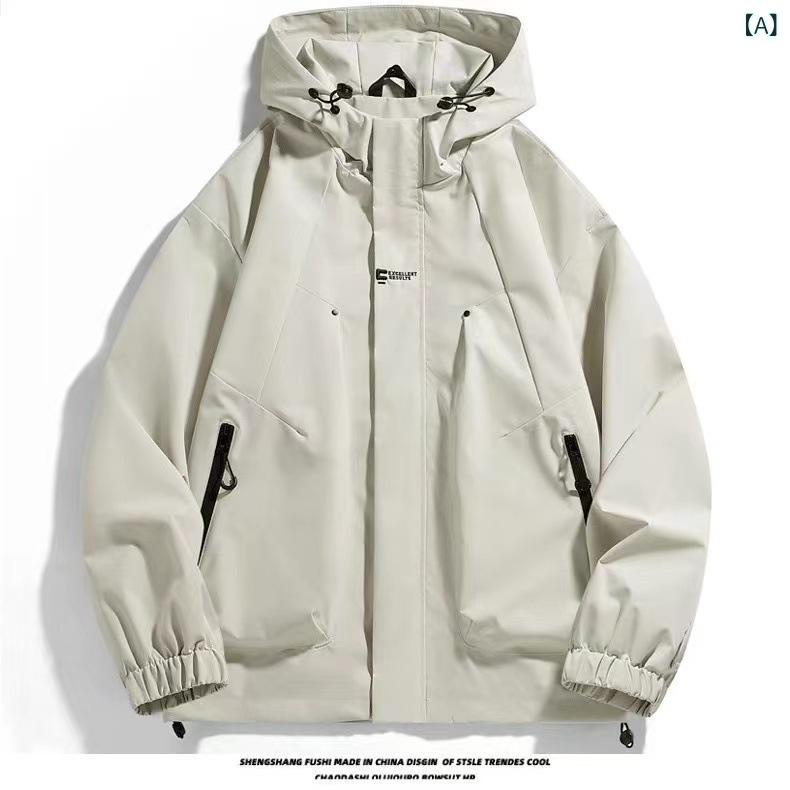 ・カテゴリ: ジャケット・スタイル: スポーツ・首元: スタンドカラー・フィット感: ルーズフィット・フード: あり・厚み: 薄手・柄: 無地・素材名: 化繊混紡・主素材: ポリエステル91-95%・裏地素材: ポリエステル30%・シーン: カジュアル・ディテール: ジッパー・裾デザイン: ストレート・加工: ノーアイロン・着丈: 標準・ポケット: サイドポケット・着用方法: アウター・袖丈: 長袖・袖型: 標準袖・カラー展開: ベージュ、ブラック、グリーン、パープル・サイズ展開: S、M、L、XL、2XL、3XL