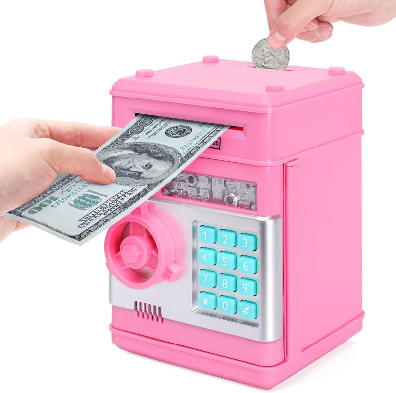 ZHLELEWZ パスワード付きの男の子と女の子向けのATM貯金箱。お子様へのプレゼントに最適なおもちゃの貯金箱です。【電子貯金箱の素材】: この電子貯金箱は ABS プラスチック製で、安全なシミュレーション設計で、臭いがなく、頑丈で壊れにくいです。男の子と女の子向けに特別に作られた興味深い金庫です。【自動紙幣スクロール】: 紙幣を預金口に入れて、接触スイッチを軽く押すと、自動的に金庫に巻き込まれます (注意: 紙幣が古すぎて柔らかすぎると、接触スイッチが起動しない場合があります)【パスワード保護】: 4 つの電子パスワード保護。パスワードを変更でき、より安全で信頼性があります。4 桁のパスワードは自由に設定でき、工場出荷時のデフォルトのパスワードは 0000 です。電池: 単3電池3本(別売)。【大容量の電子貯金箱】: 600 枚のコインまたは 100 枚の紙幣を保管できます。面白くて面白い、子供やギフトに欠かせないアイテムで、お金を貯める良い習慣を身につけるのに大いに役立ちます。【お子様へのプレゼントに最適】: 電子 ATM 貯金箱は、楽しくて教育的な子供用お金の金庫で、お子様のお金の節約の概念を育み、貯蓄の良い習慣を養います。誕生日プレゼント、クリスマスプレゼント、ハロウィン、感謝祭、新年のプレゼント、賞品、報酬、その他のホリデーギフトに最適です。