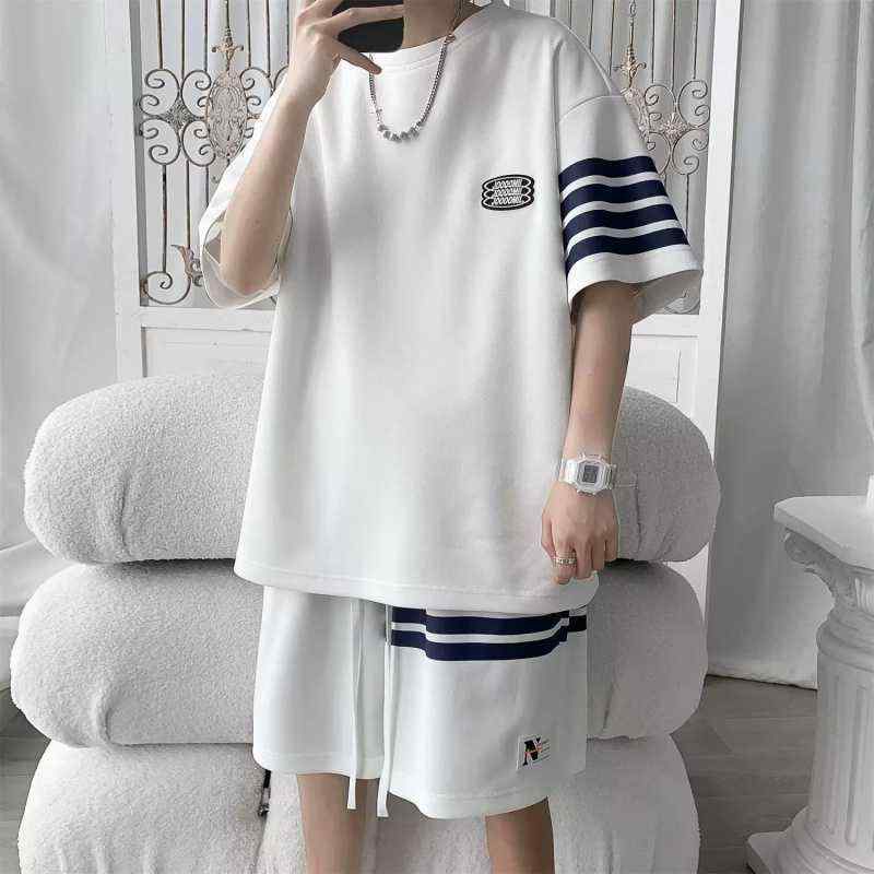 ・スタイル: 休闲・厚さ: 普通・パンツ丈: 短パン・トップスタイル: Tシャツ・袖丈: 短袖・フード: なし・素材名: ポリエステル・主素材: ポリエステル100%・使用シーン: 日常・カラー展開: ホワイト、ブラック・サイズ展開: M、L、XL、2XL、3XL