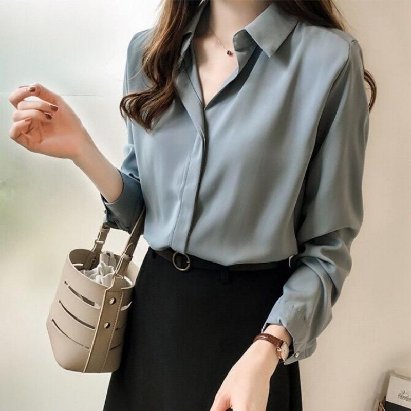 シャツ レディース トップス 長袖 無地 シフォン ブラウス オフィス カジュアル 事務服 きれいめ 上品 ベーシック インナー オールシーズン・素材: ポリエステル・柄: 無地・スタイル: 通勤・袖丈: 長袖・加工: パッチワーク・シルエット: スリム・着丈: 50-65cm・襟型: 襟付き・袖型: シャツスリーブ・トレンド要素: パッチワーク・カラー展開: ホワイト, ブラック, アプリコット, ブルー・サイズ展開: M, L, XL, XXL, XXXL, XXXXL・テイスト: エレガント・カテゴリ: シャツ・生地の伸縮性: 伸縮性なし・体型: ストレート型