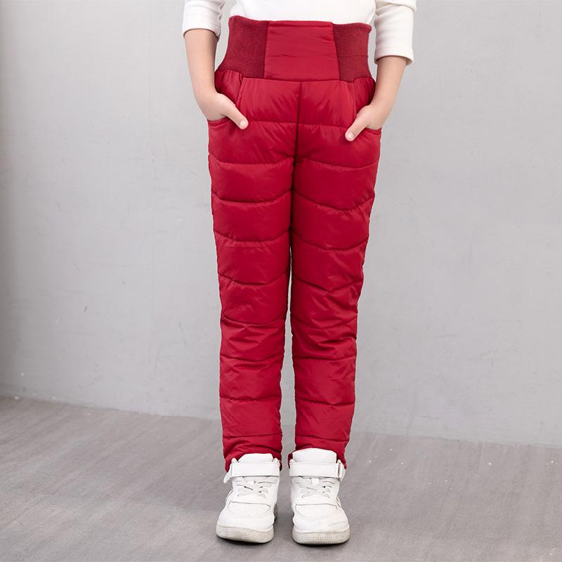 キッズパンツ 男の子 女の子 秋冬 ハイウエスト 中綿 保暖 防寒 暖かい カジュアル ロング丈 長ズボン あったか 厚手 ズボン お出かけ 外遊び 通学 通園 デイリー 幼児・スタイル: 韓国風・素材: ナイロン・生地成分: 聚酯繊維（ポリエステル）100%・安全基準: C類・パンツ丈: ロングパンツ・対象性別: ユニセックス・対象年齢: 中小童（3〜8歳、100〜140cm）・スタイル: 冬用綿パンツ・面料加工: コーティング、柔軟処理・柄: 無地・要素: スポーツ、トレンド感・パンツウエスト: ハイウエスト・カラー展開: レッド、ブラック、ネイビー・サイズ展開: 100cm, 110cm, 120cm, 130cm, 140cm, 150cm・カテゴリ: 子供用パンツ