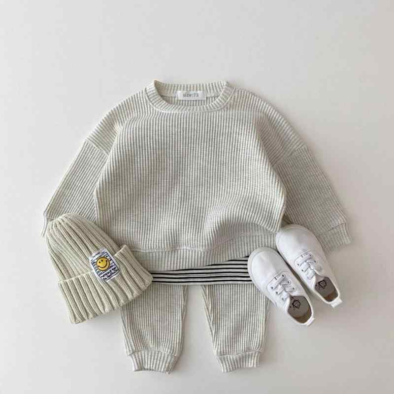 ニット セットアップ ベビー キッズ 子供服 男の子 女の子 上下セット 長袖 ロングパンツ カジュアル 部屋着 運動着 ルームウェア スウェット 伸縮性 普段使い 秋冬 暖かい 柔らかい おしゃれ 韓国風
