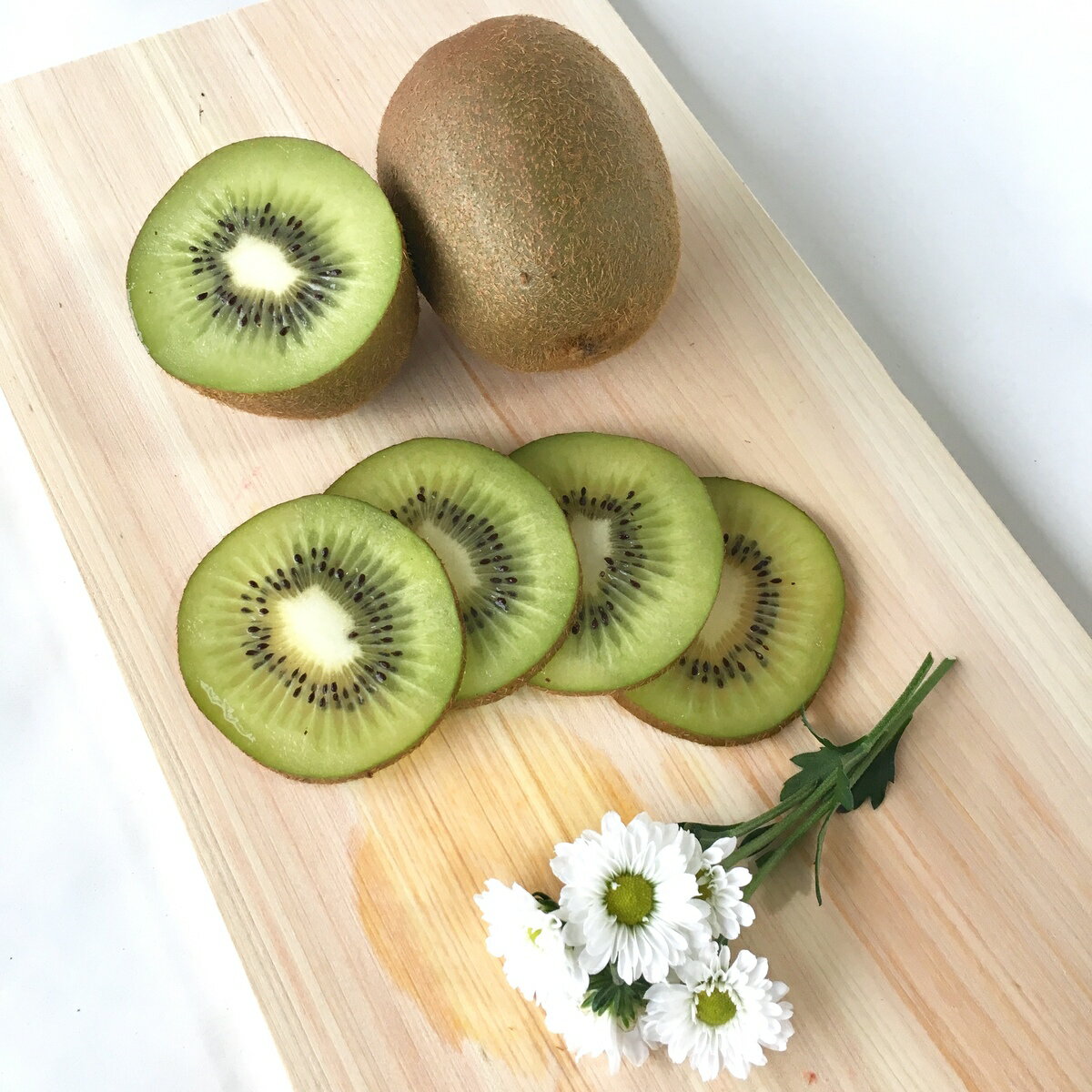 全機種対応 iphone iphone13 iphone12 スマホケース 内祝い ギフト iphone13 ケース iphone12 ケース アイフォンケース iphone se oppo reno5 a スマホ ケー iphone13mini 名入れ aquos sense6 iphoneケース iphone se ケース フルーツ キウイとお花