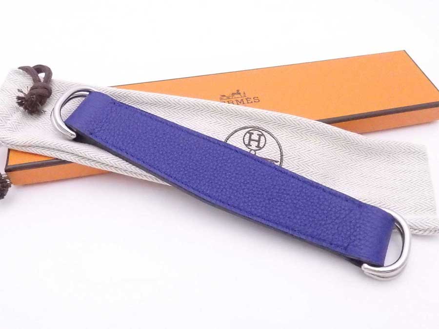 エルメス HERMES ストラップ プティアッシュ プチH レザー/メタル ブルー シルバー レディース 送料無料【中古】 e53367fのサムネイル