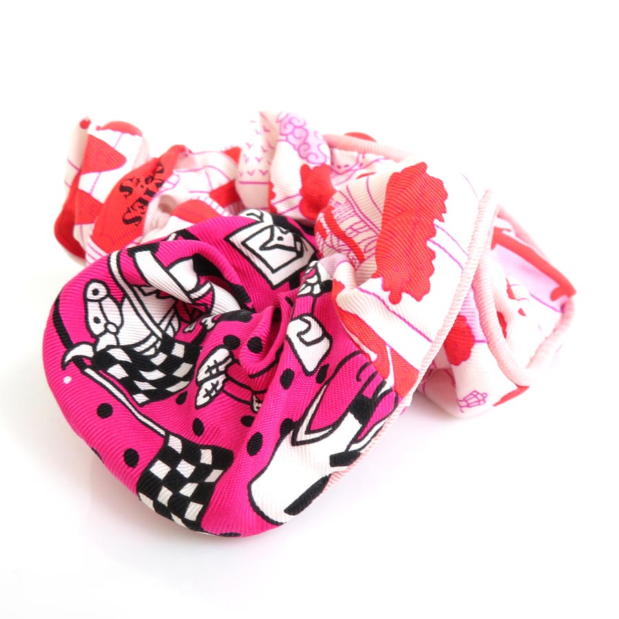 エルメス HERMES シュシュ クラウディア シルク ピンク/ホワイト/パープル レディース 送料無料【中古】 e55849fのサムネイル