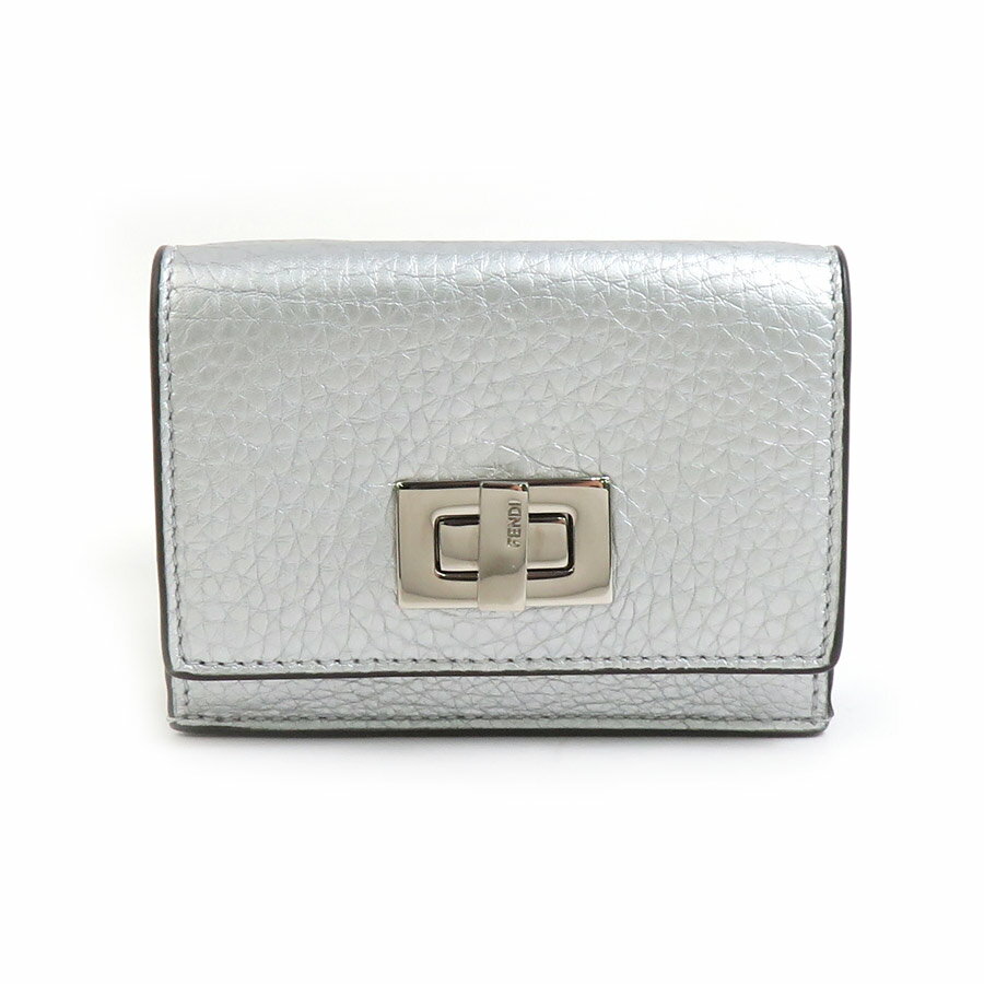 フェンディ FENDI 三つ折り財布 ピーカブー レザー シルバー ユニセックス 8M0426-AQEV 送料無料【中古】 55925g