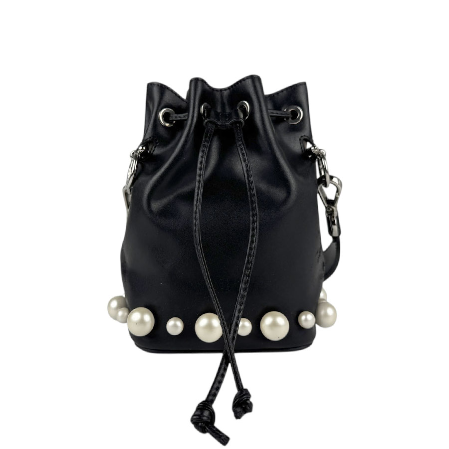 フェンディ FENDI ハンドバッグ ミニ モントレゾール レザー/フェイクパール ブラック レディース 8BS010 A1FH 送料無料【中古】 z5256のサムネイル