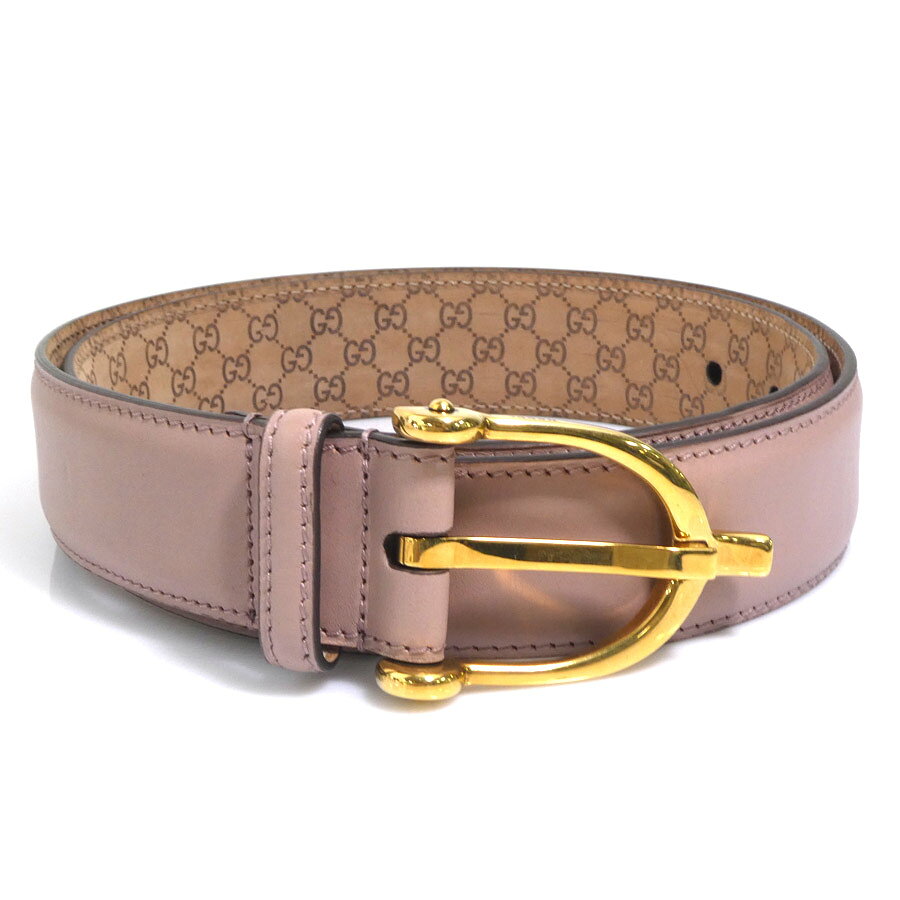 海外販売対応(Global shipping)グッチ GUCCI　 ベルト ダスティピンク レザー ユニセックス 309906 送料無料 【中古】 h32292a クリックで拡大します 商品詳細 商品の状態 【外・レザー】スレ 【金具部分】小キズ 商品ランク AB / 程度の良い中古品：多少使用感はございますが、キズや汚れが少なめで比較的程度が良い商品 サイズ 全長:約 108cm ベルト幅:約 3.5cm ベルト幅:約 3.5cm 最短ウエスト:約 82.5cm 最長ウエスト:約 92.5cm バックル　縦:約 6.5cm バックル　横:約 4.2cm サイズガイドはこちら 素材 レザー 型番 309906 カラー ダスティピンク シリアル番号 479610 生産国 イタリア 付属品 本体のみ 商品番号 h32292a 商品ランクについて 商品ランク AB N / 新品：一度も使用されてない商品 S / 新品同様：使用感のない商品 A / 美品：全体的に綺麗な商品 AB / 程度の良い中古品：多少使用感はございますが、キズや汚れが少なめで比較的程度が良い商品 B / 使用感のある商品：使用感はございますが、まだまだお使いいただけます C / ジャンク品：使用感がかなりあり、修理が必要