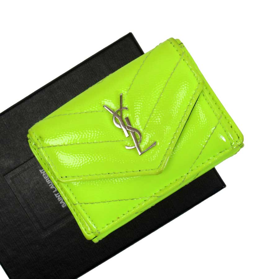 サンローラン SAINT LAURENT 三つ折り財布 モノグラム・サンローラン ネオンイエローxブラック パテントレザーxレザー 【中古】【定番人気】 - h27200a