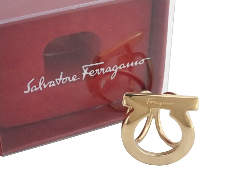 サルヴァトーレフェラガモ Salvatore Ferragamo スカーフリング ガンチーニ ゴールド 金属素材 スカーフピン チャーム レディース メンズ 【中古】【おすすめ】 - e53611a