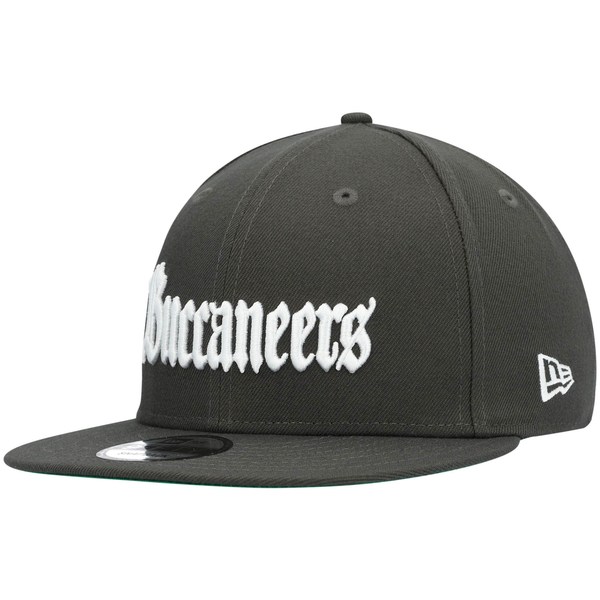 ニューエラ メンズ 帽子 アクセサリー Tampa Bay Buccaneers New Era Gothic Script 9FIFTY Snapback Hat Pewter