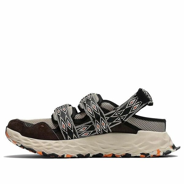 ■ブランド New Balance(ニューバランス)■商品名 New Balance Tokyo Design Studio x Niobium Concept 2 'Incense Chocolate Brown' MSNB2ND2■色 ■サイズ サイズ US_10(28.0cm) ■表記の日本サイズは参考サイズとなります。実際のサイズとは前後する可能性がございます。 ■海外からお取り寄せ商品となりますので、お届けまで2週間〜3週間お時間頂いております。 ■返品・交換の対象外となっております。 ■店内全品【送料無料】です！（※沖縄・離島は別途送料3,300円がかかります） サイズ別価格表 (サイズをクリックして商品ページに飛んでください) サイズ 価格 US_M_4 72,800円 US_M_5 78,800円 US_M_5.5 66,800円 US_M_6 66,800円 US_M_7 46,800円 US_M_8 78,800円 US_M_8.5 60,800円 US_M_9 75,800円 US_M_9.5 60,800円 US_M_10 88,800円 US_M_10.5 68,800円 US_M_11 69,800円