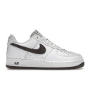 ■ブランド Nike(ナイキ)■商品名 Nike Air Force 1 '07 Low■色 ■サイズ サイズ US_13(31.0cm) ■表記の日本サイズは参考サイズとなります。実際のサイズとは前後する可能性がございます。 ■海外からお取り寄せ商品となりますので、お届けまで2週間〜3週間お時間頂いております。 ■返品・交換の対象外となっております。 ■店内全品【送料無料】です！（※沖縄・離島は別途送料3,300円がかかります） サイズ別価格表 (サイズをクリックして商品ページに飛んでください) サイズ 価格 US_4 74,800円 US_5 49,800円 US_5.5 90,800円 US_6 48,800円 US_6.5 48,800円 US_7 46,800円 US_7.5 45,800円 US_8 57,800円 US_8.5 53,800円 US_9 48,800円 US_9.5 45,800円 US_10 31,800円 US_10.5 30,800円 US_11 33,800円 US_11.5 34,800円 US_12 31,800円 US_12.5 70,800円 US_13 59,800円 US_16 49,800円 US_17 146,800円 US_18 146,800円