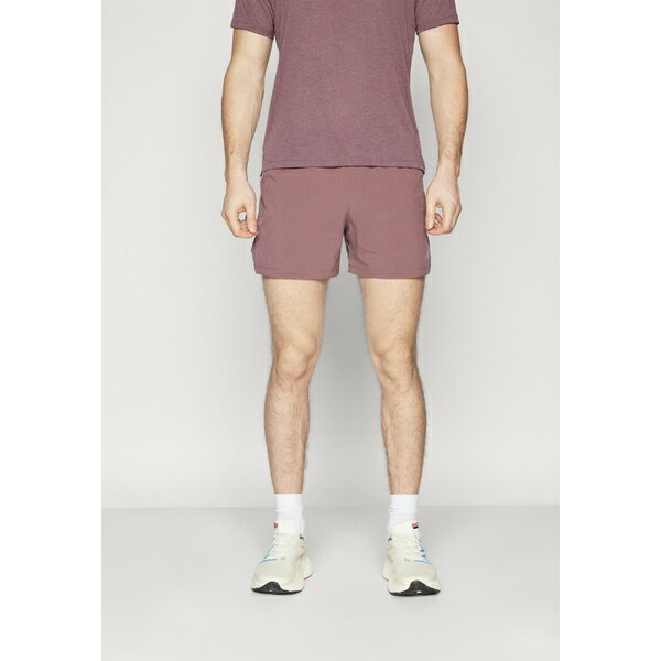 ˥塼Х  Хåȥܡ ݡ RC SEAMLESS SHORT 5 INCH - Sports shorts - licorice