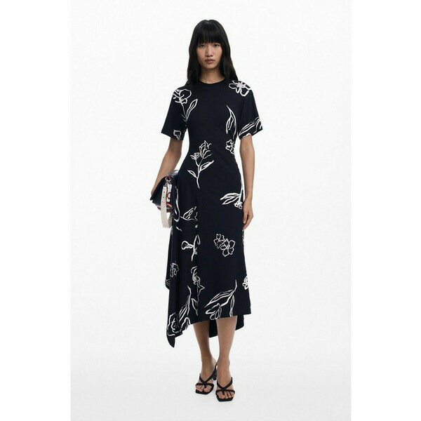 デジグアル レディース ワンピース トップス Women's Asymmetric dress with floral strokes Black(4)