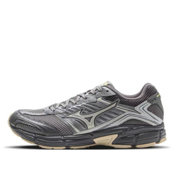 ■ブランド Mizuno(ミズノ)■商品名 Mizuno Speed 2010 'Grey Silver' D1GH251704■色 ■サイズ サイズ US_8(26.0cm) ■表記の日本サイズは参考サイズとなります。実際のサイズとは前後する可能性がございます。 ■海外からお取り寄せ商品となりますので、お届けまで2週間〜3週間お時間頂いております。 ■返品・交換の対象外となっております。 ■店内全品【送料無料】です！（※沖縄・離島は別途送料3,300円がかかります） サイズ別価格表 (サイズをクリックして商品ページに飛んでください) サイズ 価格 US_M_4.5 31,800円 US_M_5 31,800円 US_M_5.5 31,800円 US_M_6 31,800円 US_M_6.5 31,800円 US_M_7 31,800円 US_M_7.5 31,800円 US_M_8 31,800円 US_M_8.5 31,800円 US_M_9 31,800円 US_M_9.5 31,800円 US_M_10 39,800円 US_M_10.5 31,800円 US_M_11 31,800円