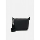 カルバンクライン メンズ ショルダーバッグ バッグ RUBBERIZED WIDE BASE - Across body bag - black