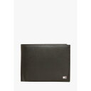 ■ブランド Tommy Hilfiger (トミー ヒルフィガー)■商品名 ETON - Wallet - brown■素材 -■モデル着用サイズ ■こちらの商品は米国・ヨーロッパからお取り寄せ商品となりますので、 お届けまで10〜14日前後お時間頂いております。 ■各ブランド・商品・デザインによって大きな差異がある場合がございます。 ■あくまで平均的なサイズ表ですので、「参考」としてご利用ください。 ■店内全品【送料無料】です！（※沖縄・離島は別途送料3,240円がかかります）