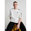 アディダスオリジナルス メンズ Tシャツ トップス ADICOLOR OVERSIZED - Print T-shirt - white(4)