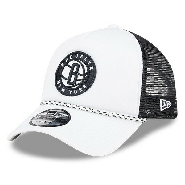 j[G Y Xq ANZT[ Brooklyn Nets New Era Court Sport Foam AFrame 9FORTY Adjustable Trucker Hat White/Black