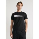 カルバンクライン メンズ サンダル シューズ BRUSH LOGO - Print T-shirt - black