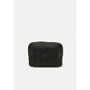 カルバンクライン メンズ ショルダーバッグ バッグ REMOTE PRO CAMERA BAG - Across body bag - black