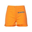 【送料無料】 モスキーノ レディース カジュアルパンツ ボトムス Shorts & Bermuda Shorts Orange(4)