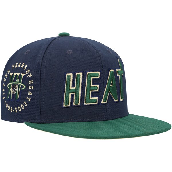 ミッチェル＆ネス ミッチェル&ネス メンズ 帽子 アクセサリー Miami Heat Mitchell & Ness 15th Anniversary Hardwood Classics Grassland Fitted Hat Navy/Green