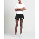 【送料無料】 ナイキ レディース カジュアルパンツ ボトムス Shorts & Bermuda Shorts Black 2