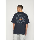 アンダーアーマー メンズ バスケットボール スポーツ HOOPS MIX TAPE - Print T-shirt - black/stream