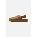 iCL Y T_ V[Y CALM MULE UNISEX - Pool slides - light british tan