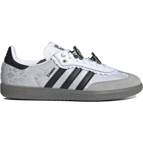■ブランド adidas(アディダス)■商品名 adidas Samba OG Lace Flower (Women's)■色 ■サイズ サイズ US_W_10 ■表記の日本サイズは参考サイズとなります。実際のサイズとは前後する可能性がございます。 ■海外からお取り寄せ商品となりますので、お届けまで2週間〜3週間お時間頂いております。 ■返品・交換の対象外となっております。 ■店内全品【送料無料】です！（※沖縄・離島は別途送料3,300円がかかります） サイズ別価格表 (サイズをクリックして商品ページに飛んでください) サイズ 価格 US_W_10 74,800円 US_W_10.5 55,800円 US_W_11 50,800円 US_5(22.0cm) 40,800円 US_5.5(22.5cm) 38,800円 US_6(23.0cm) 41,800円 US_6.5(23.5cm) 44,800円 US_7(24.0cm) 39,800円 US_7.5(24.5cm) 45,800円 US_8(25.0cm) 62,800円 US_8.5(25.5cm) 49,800円 US_9(26.0cm) 44,800円 US_9.5(26.5cm) 53,800円