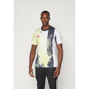 アディダス メンズ バスケットボール スポーツ JUVENTUS PRE MATCH - Football shirt - pure sulfur/black/...