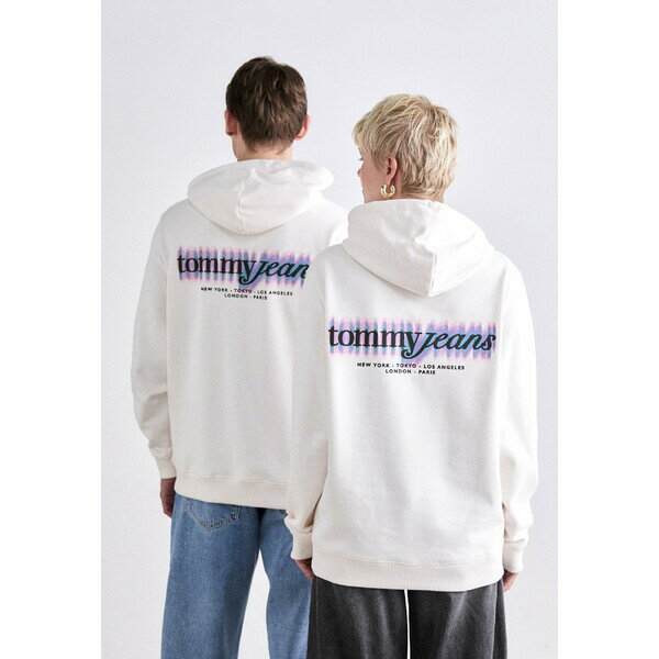 トミーヒルフィガー