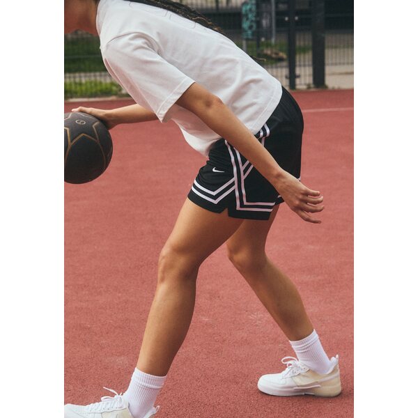 ナイキ レディース カジュアルパンツ ボトムス CROSSOVER SHORT - Sports shorts - black black white