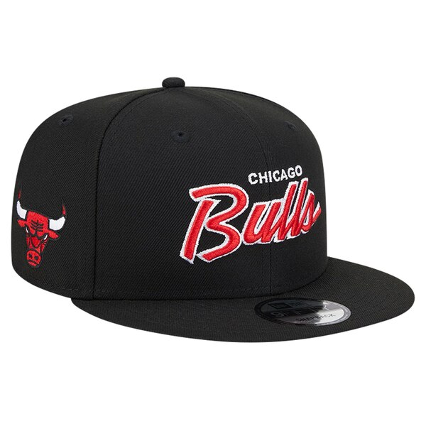 ニューエラ メンズ 帽子 アクセサリー Chicago Bulls New Era Evergreen Script Side Patch 9FIFTY Snapback Hat Black