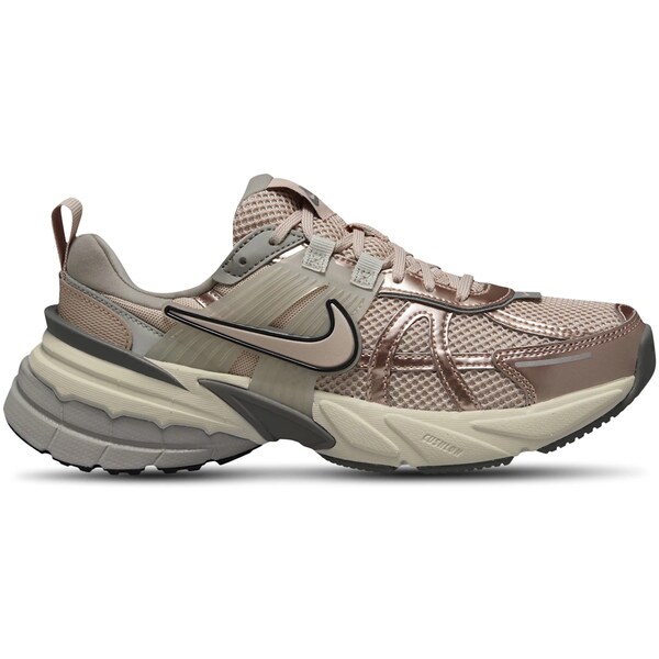 Nike ナイキ レディース スニーカー 【Nike V2K Run Particle Beige College Grey Light Bone (Women's)】 サイズ US_6.5(23.5cm) Particle Beige/College Grey/Light Bone/Particle Beige